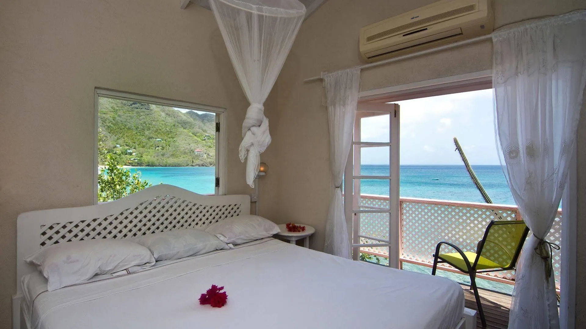 Keegans Beachside Hotel Bequia Island