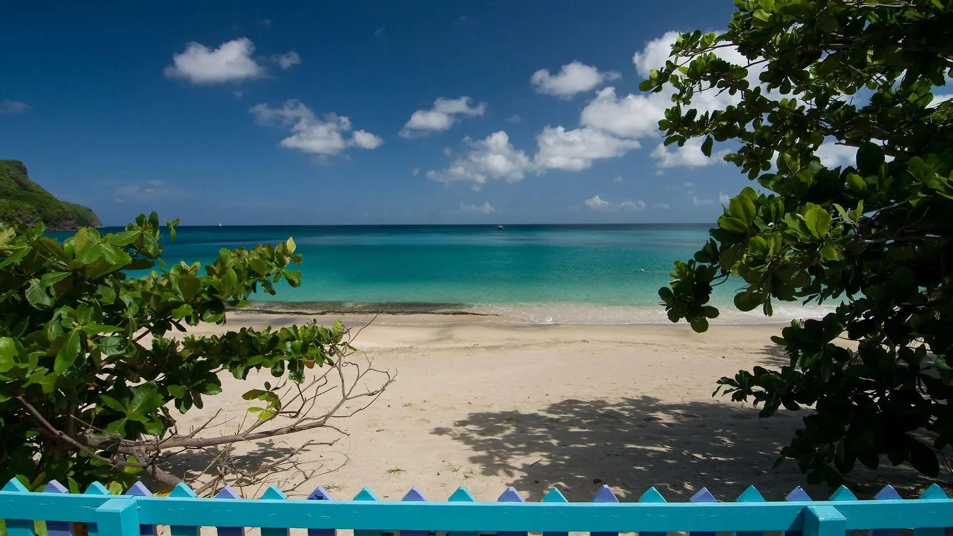 Keegans Beachside Hotel Bequia Island