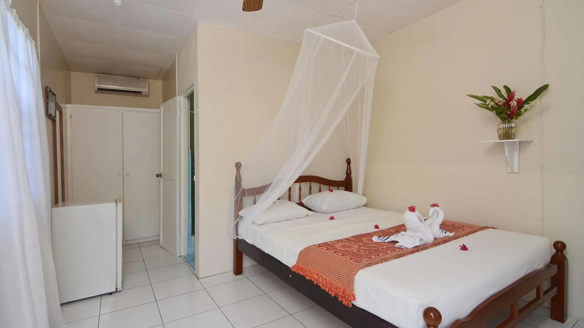 Keegans Beachside Hotel Bequia Island Saint Vincent and the Grenadines